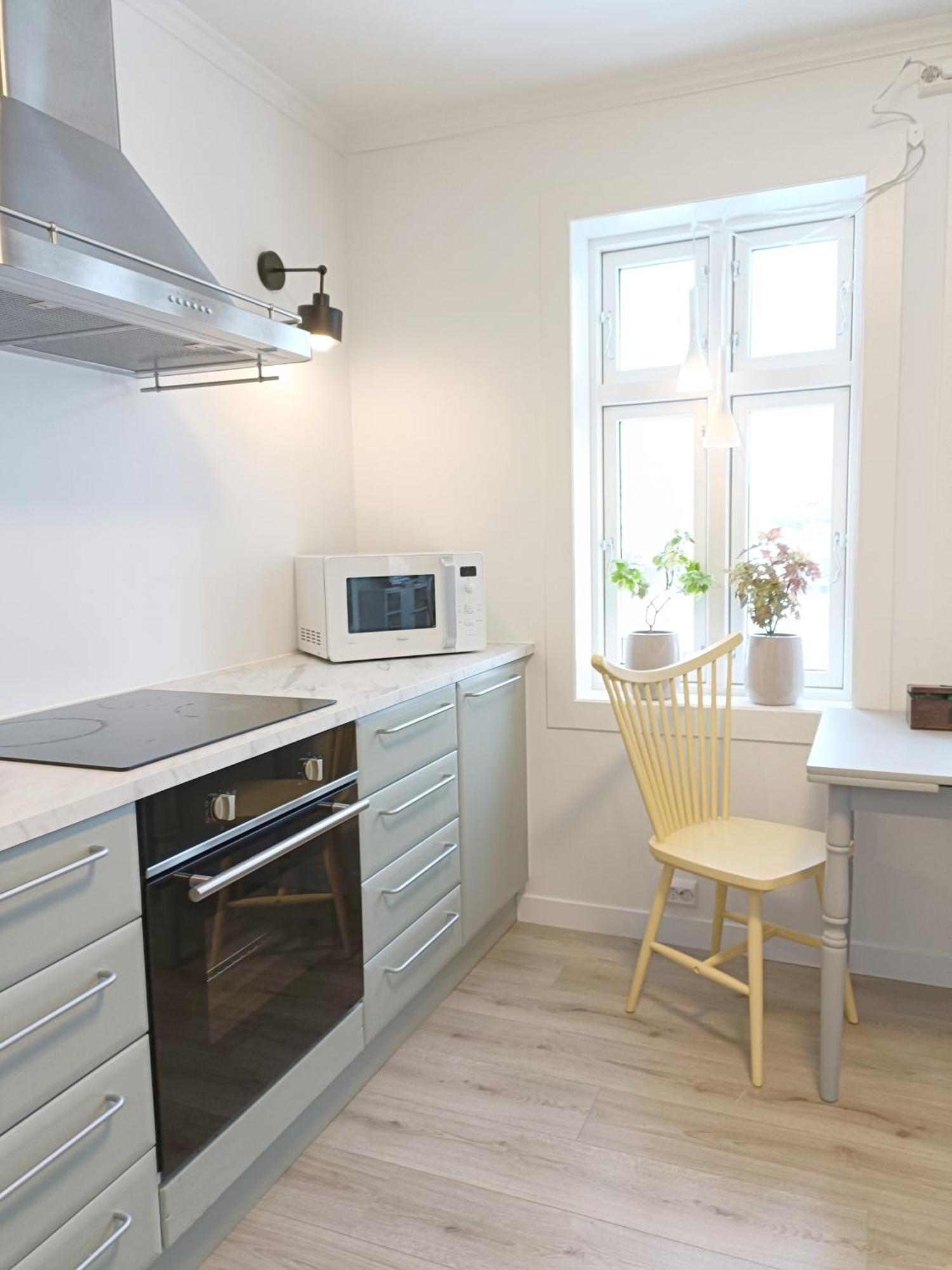 Charming House In Ulsteinvik With Free Parking Exterior foto
