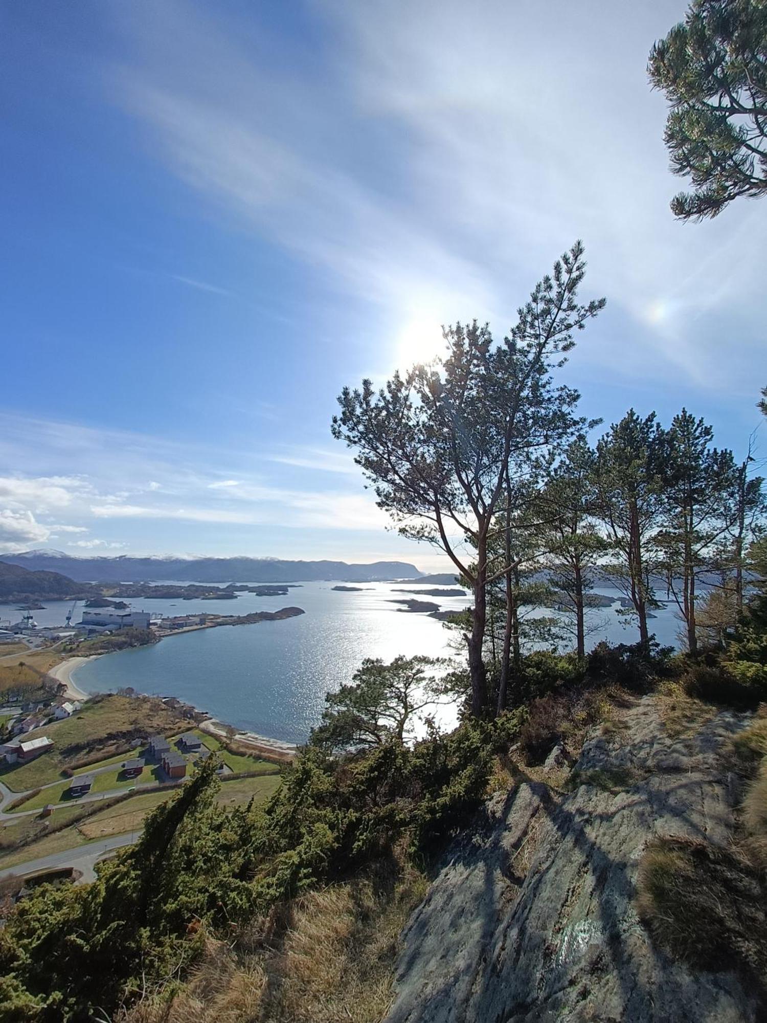 Charming House In Ulsteinvik With Free Parking Exterior foto